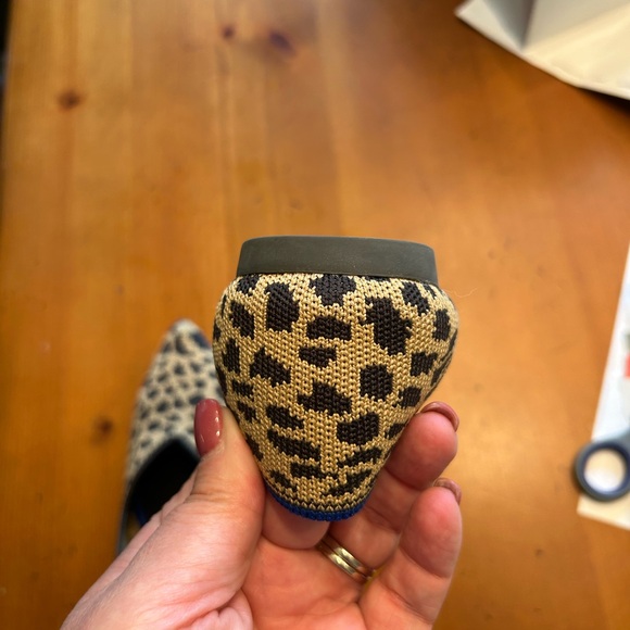 Rothy’s leopard flats. Near new condition! - Picture 6 of 7